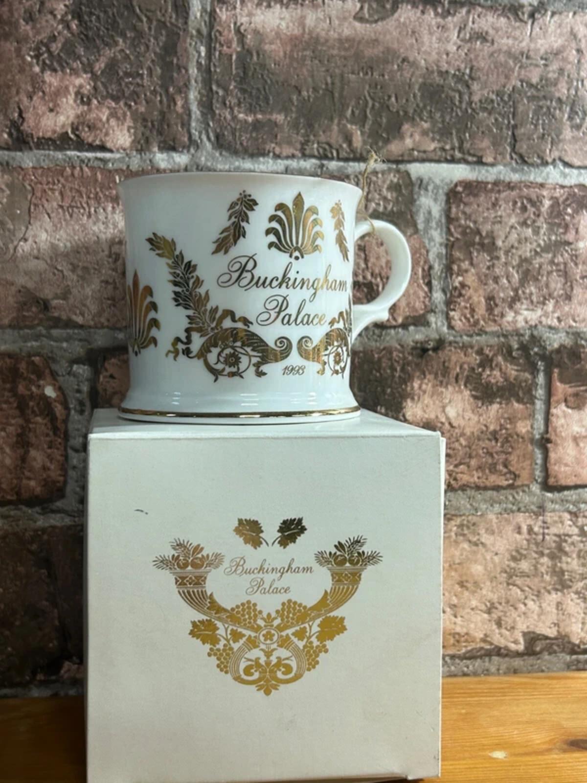 Royal Collection Buckingham Palace 1993 Mug with box