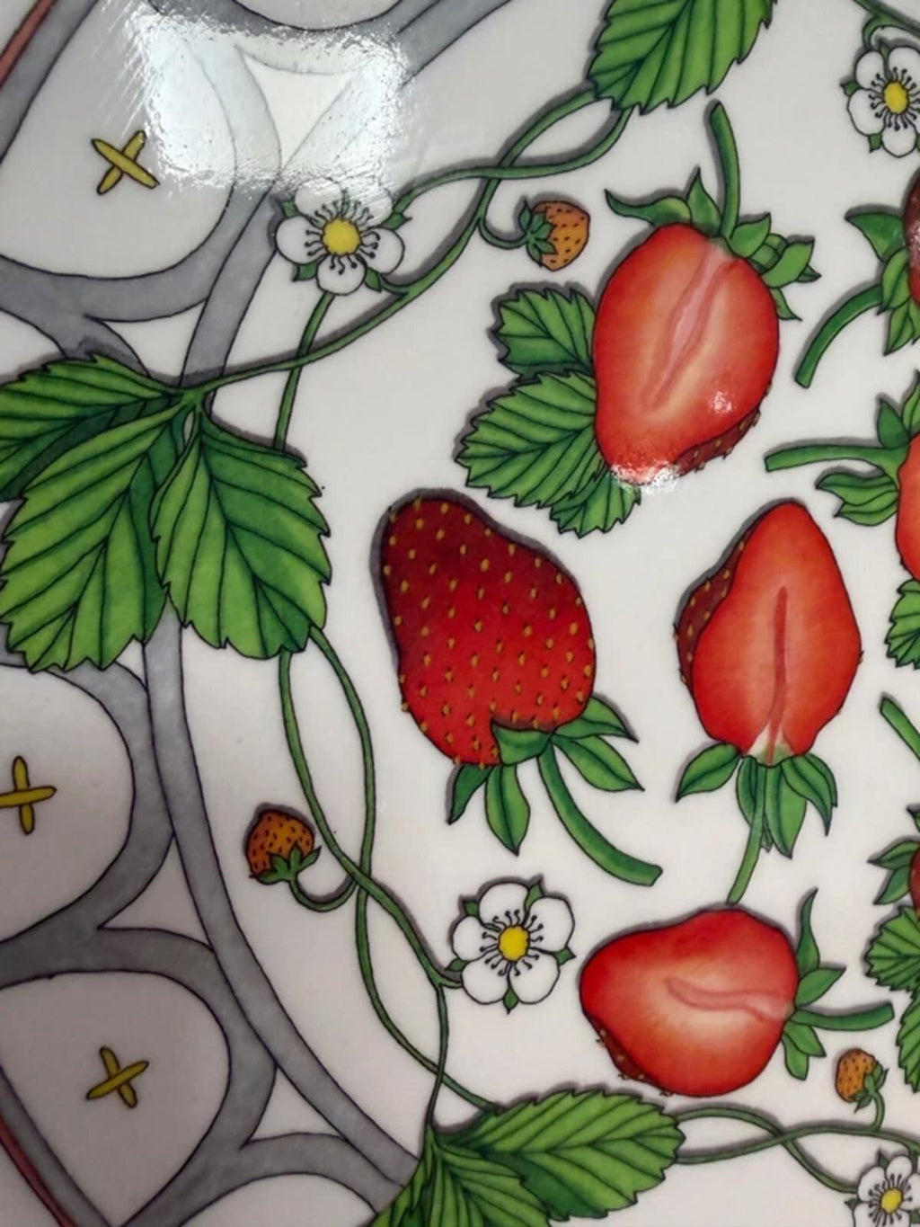 Marion Walsh Strawberry Melamine Round Tray