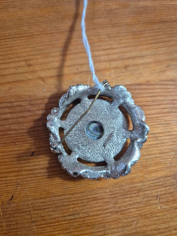 Exquisite brooch