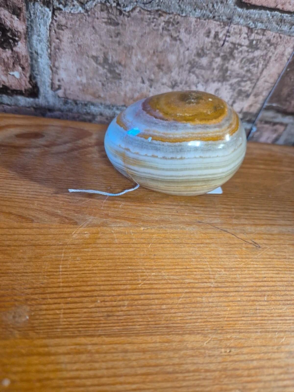 Polished onyx egg