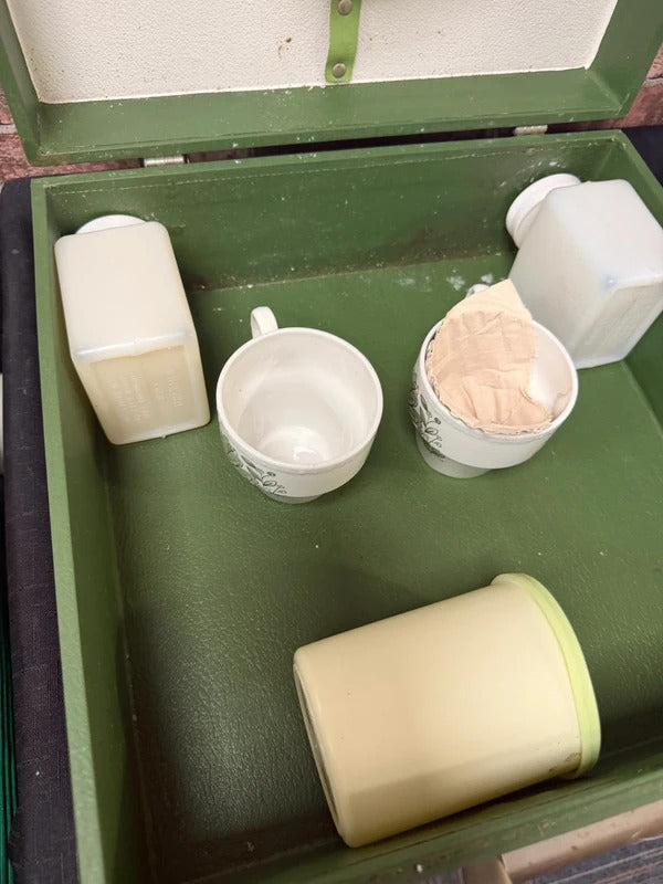Barker Bros Vintage Picnic Set