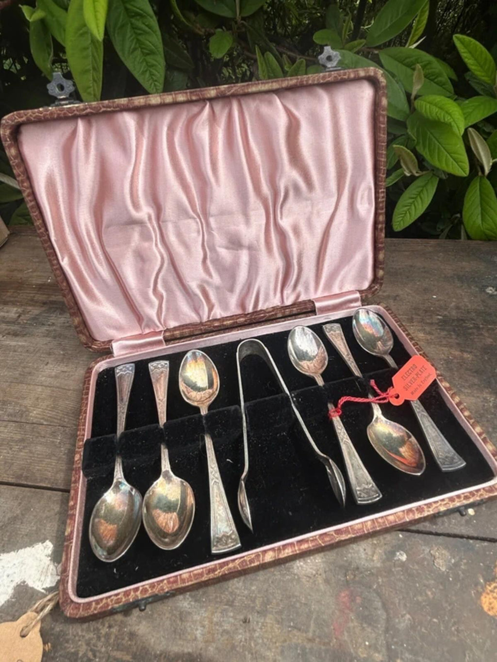 Vintage 6 x Teaspoons and Sugar Tongs in Original Box