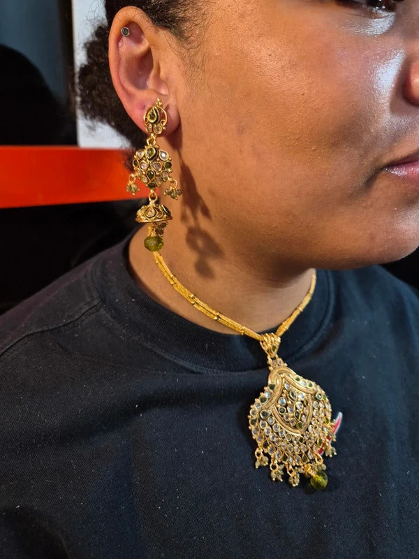 Asian jewellery set - 14