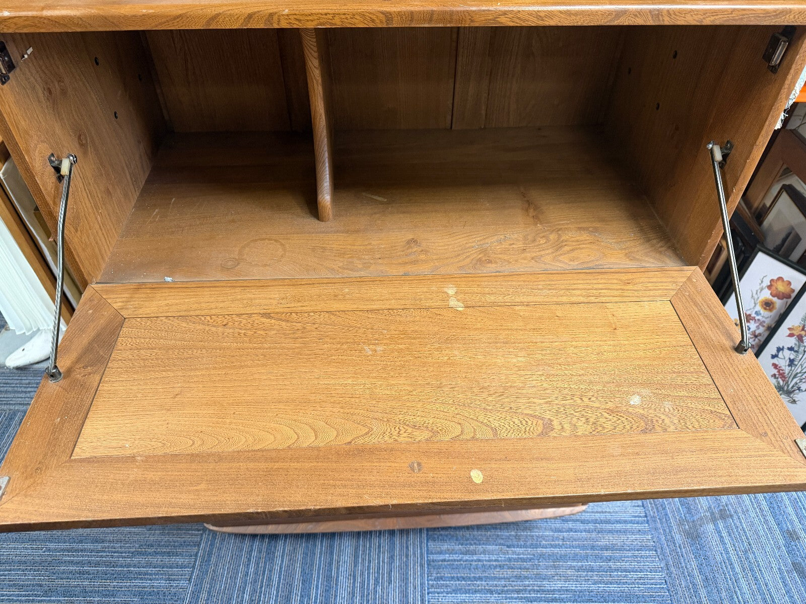 Ercol Windsor Blonde Bureau/ Drinks Cabinet/Cupboard