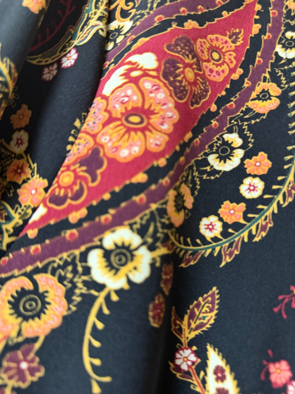 Red Herring Floral Black Top - Size 10