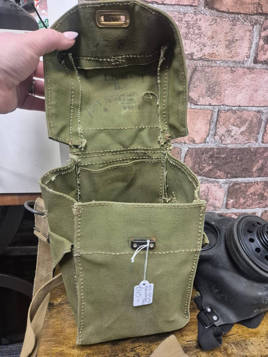 WW2 Lightweight Respirator (Gas Mask) with Storage Bag