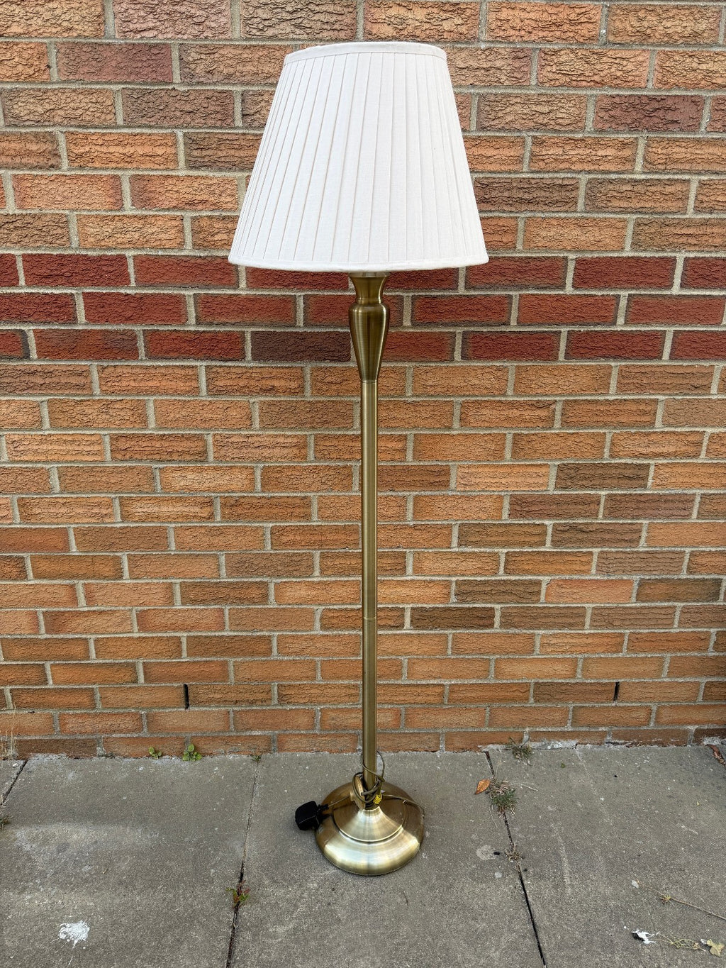 Brass Vintage Standing Lamp with Shade