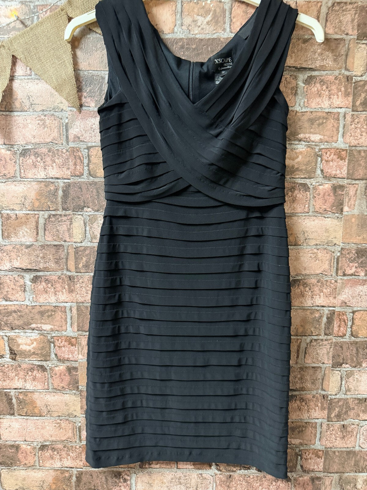 Xscape Petite by Joanna Chen - Size 8