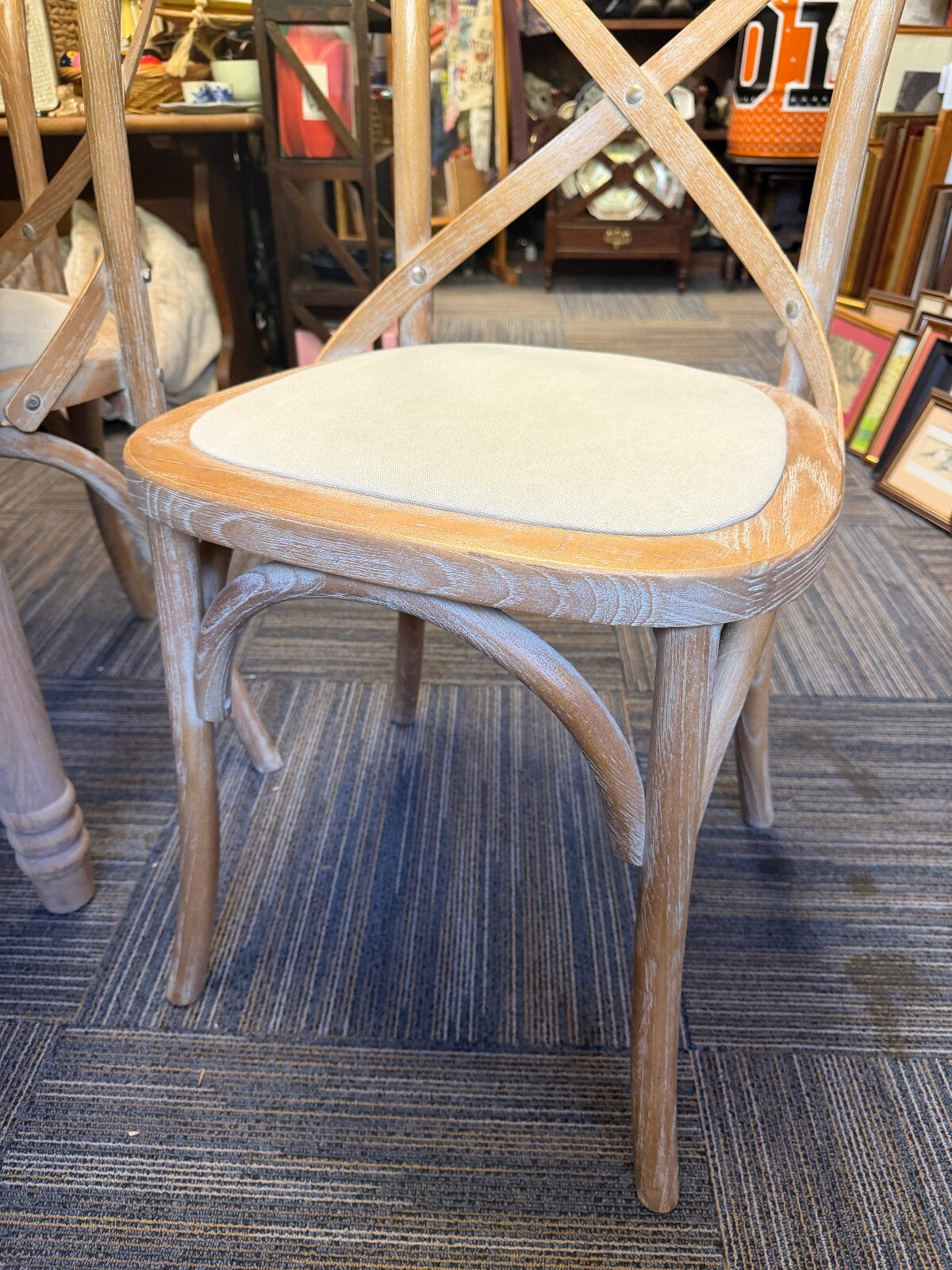 Neptune Sheldrake 4-6 Seater Extendable Oak Dining Table and Four Chairs