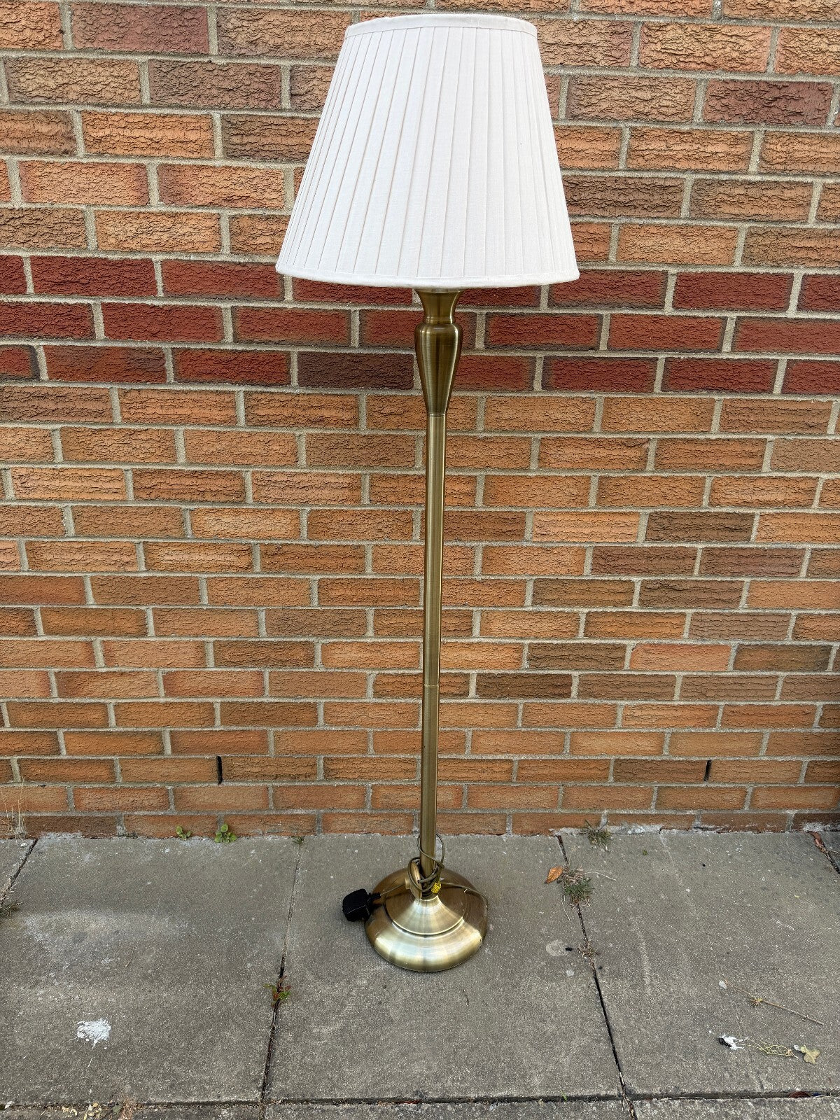 Brass Vintage Standing Lamp with Shade