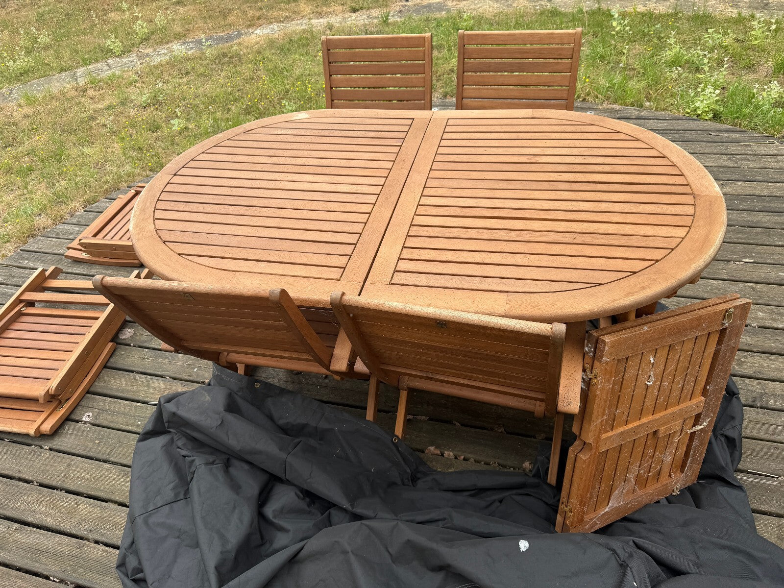 Solid Teak Extending Garden Table and Eight Folding Chairs