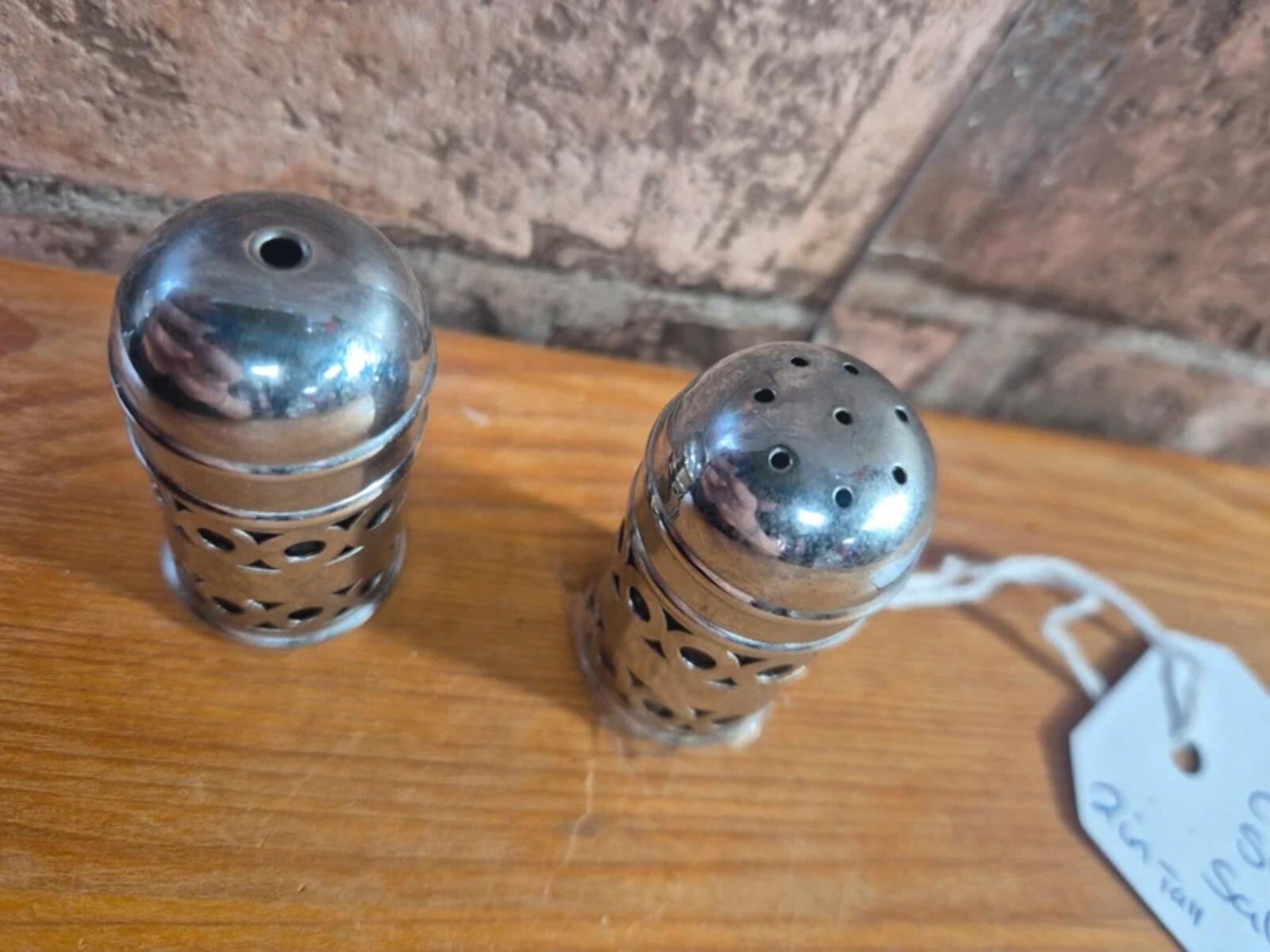 Vintage crusader salt and pepper pot