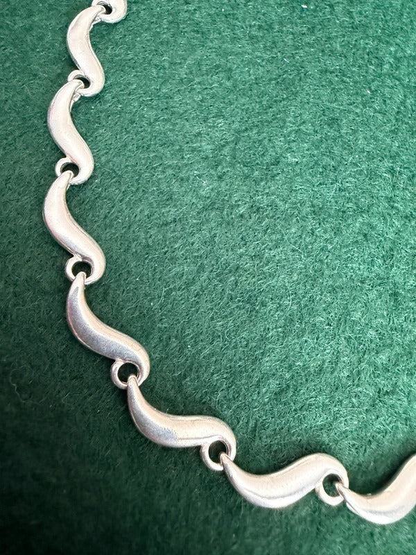 Vintage Sterling Silver Wavy Necklace