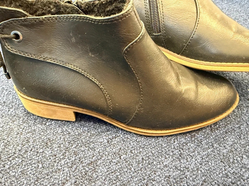 M&S Black Boots - Size 5