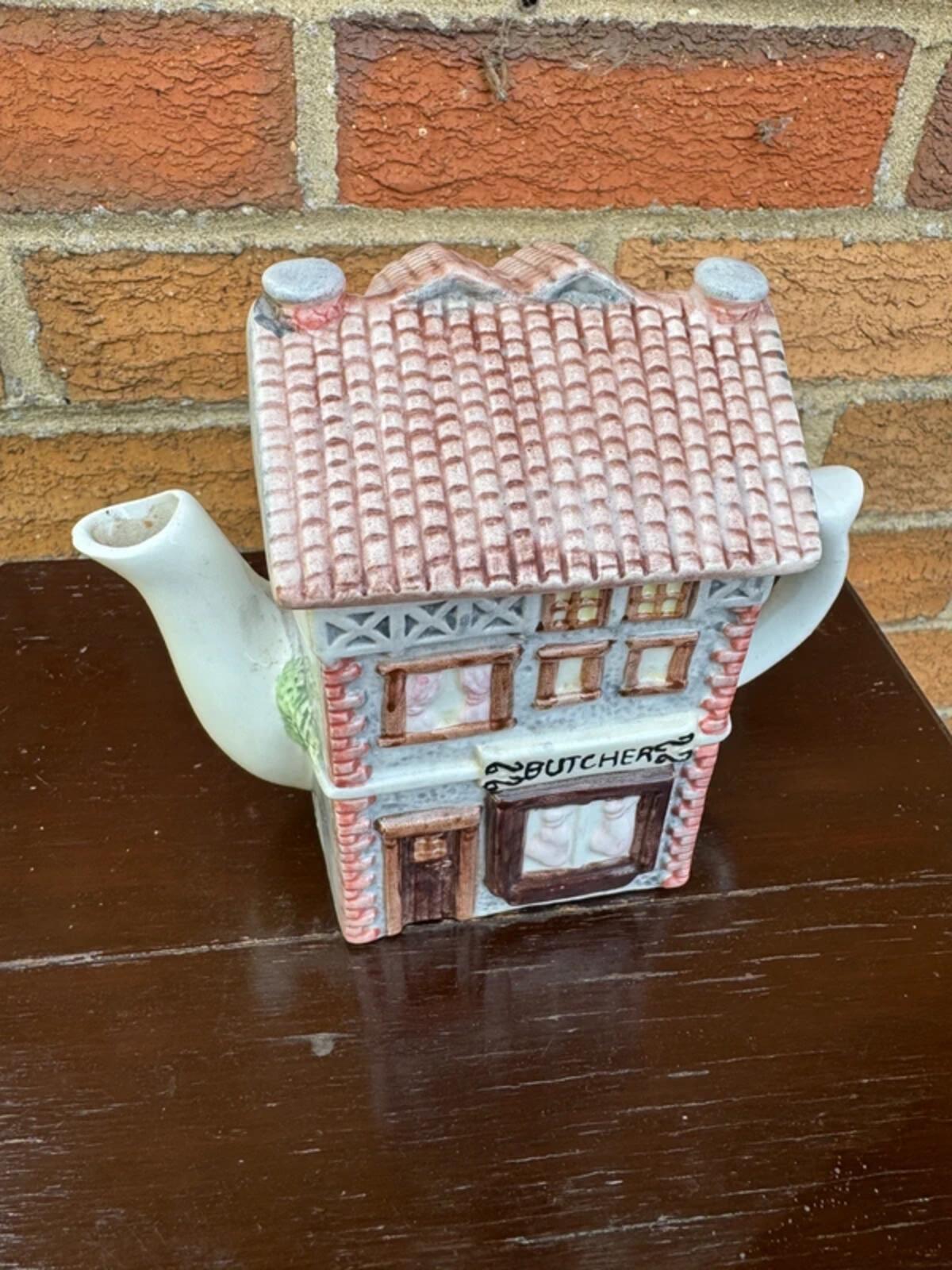 Leonardo Ceramic Decorative Teapot "Butchers"