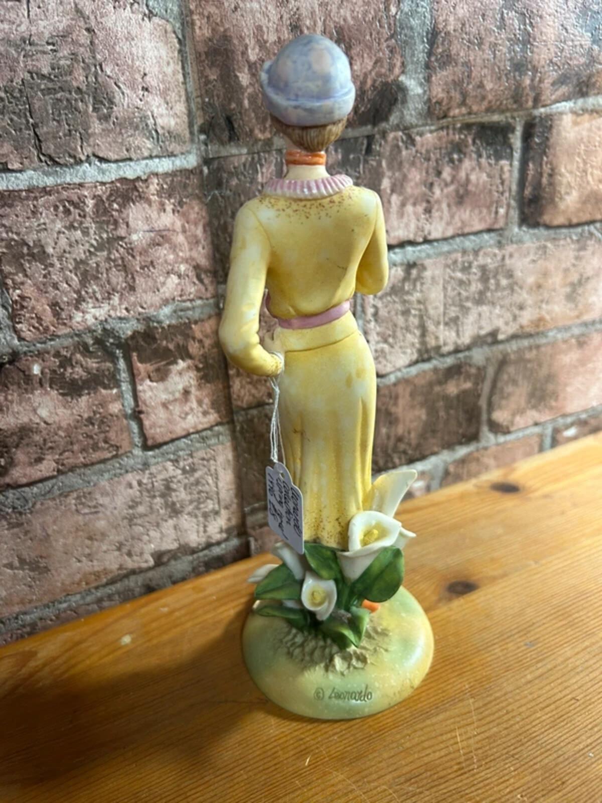 Leonardo Collection Spring Time Lady Statue