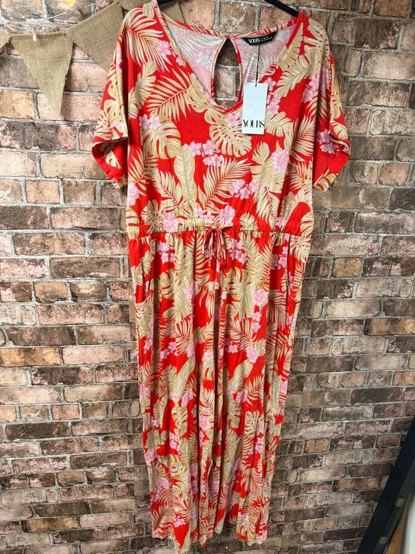 Yours Floral Jumpsuit - Size 22