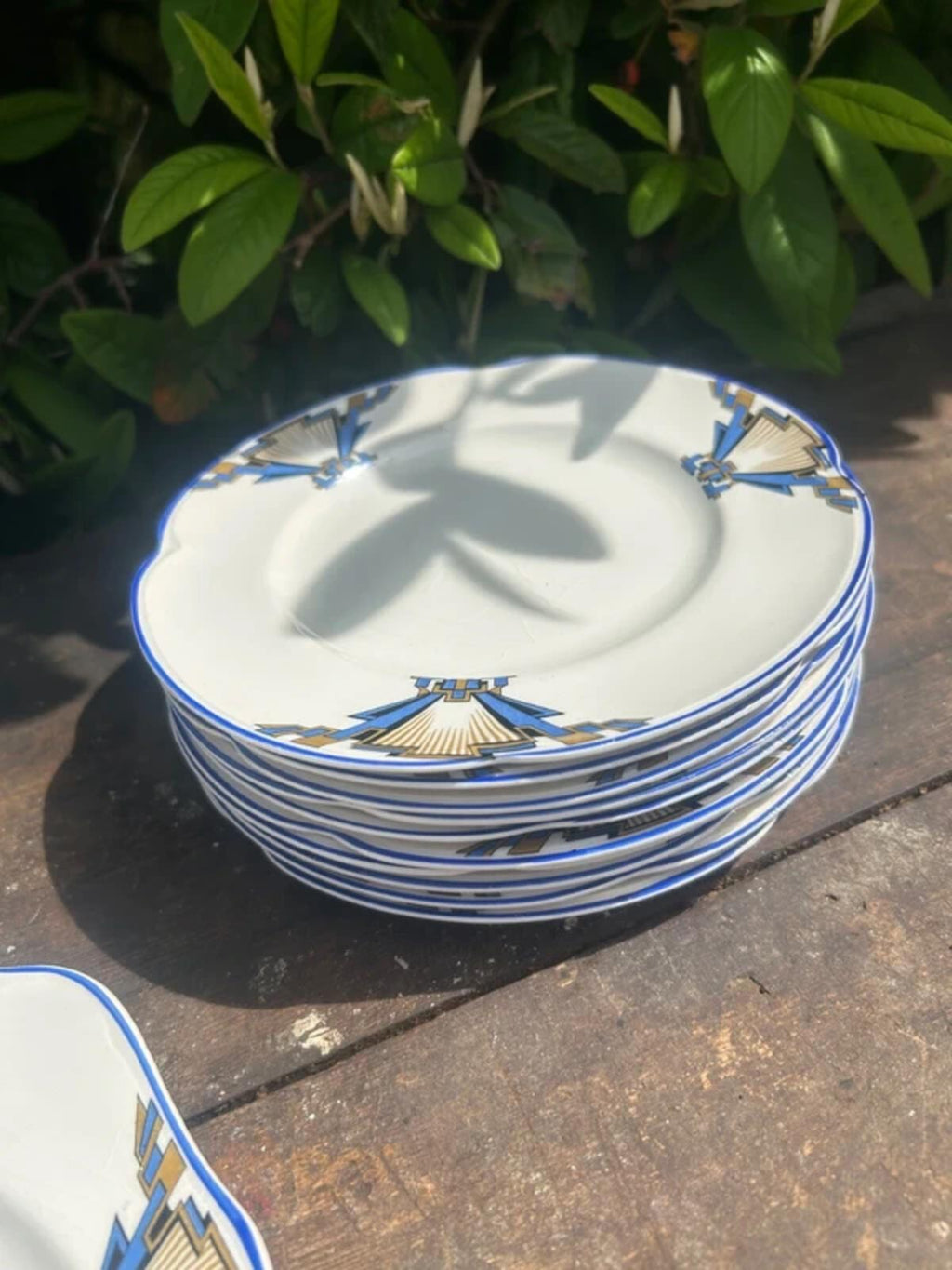 Vintage Johnson Bros Pareek 35 Piece Tea Set