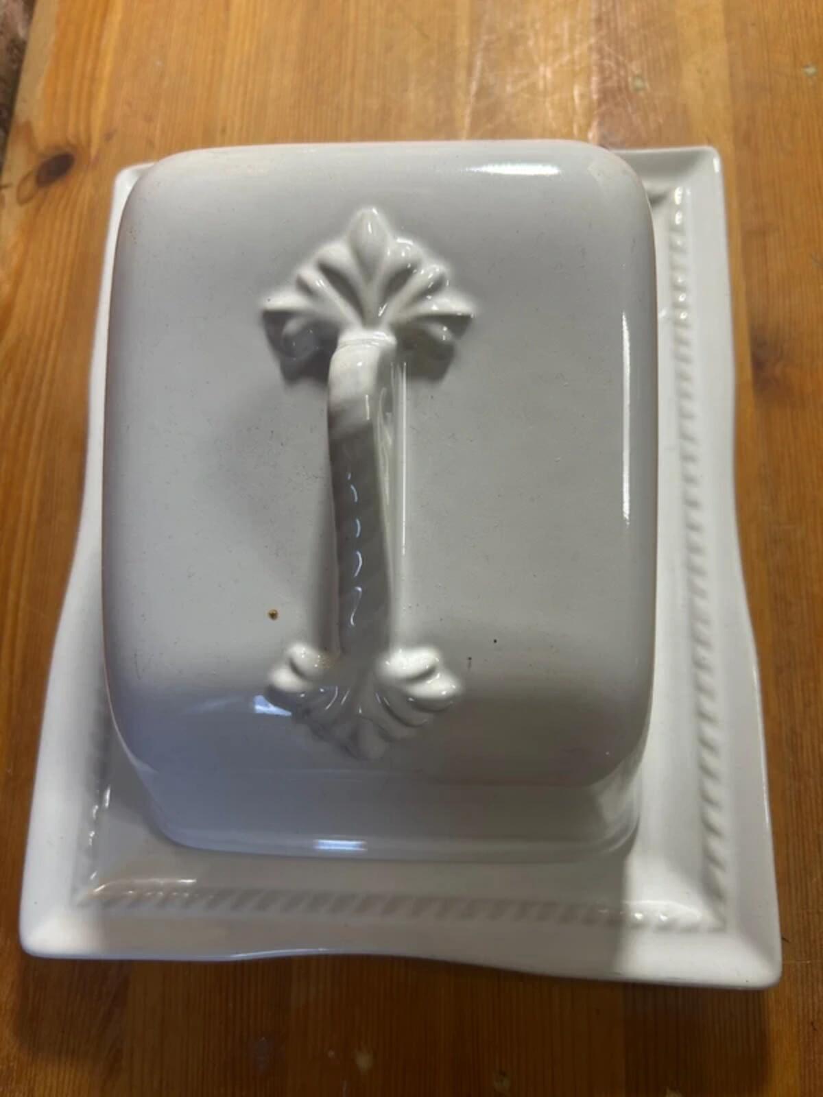 Ceramic Butter/Cheese Dish with Lid