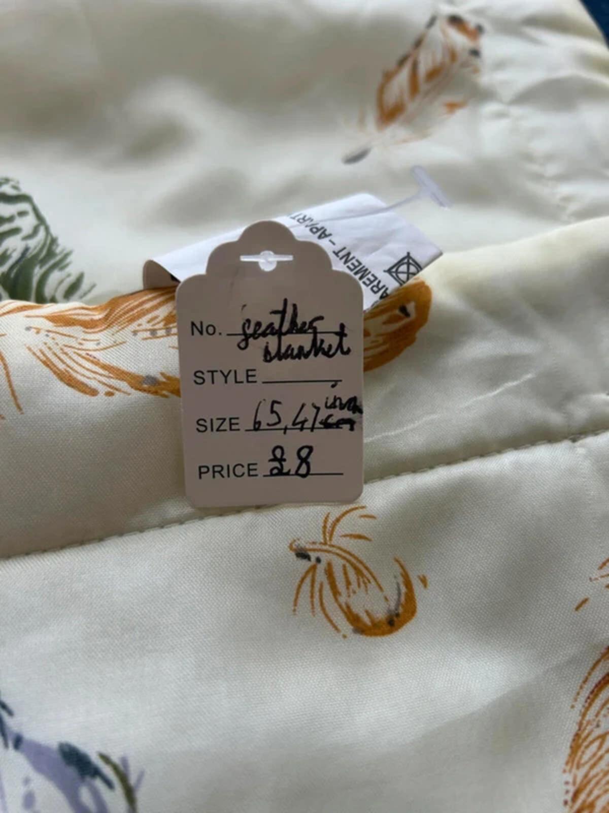 Feather Patterned Blanket
