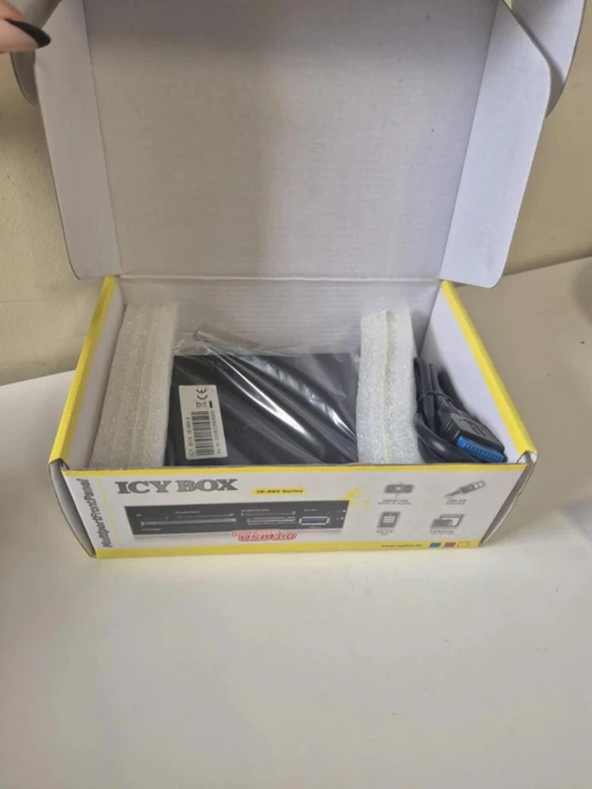 Icybox IB-865 Series Multi Port Reader