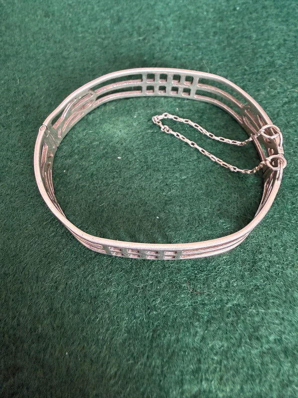 Sterling Silver Vintage Hinged Gate Bangle