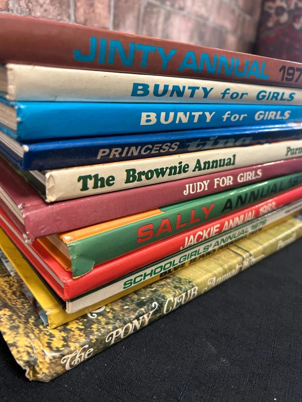 Bundle of 11 x Vintage Annuals