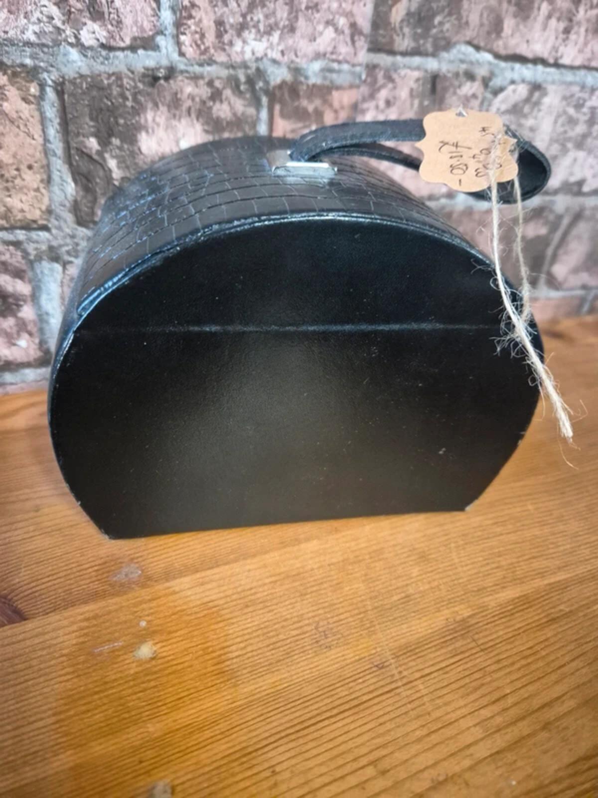Dulwich Designs black leather jewellery box