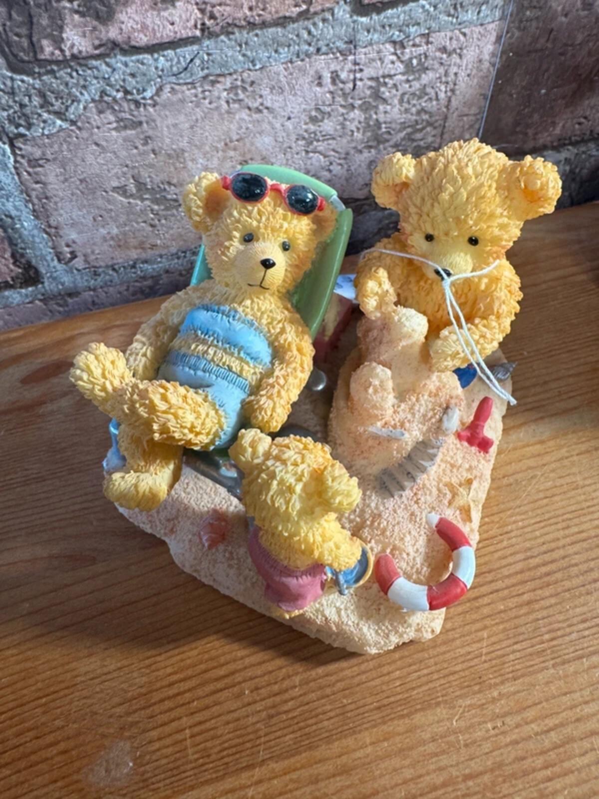 Loveable Teddies by Avon Holiday