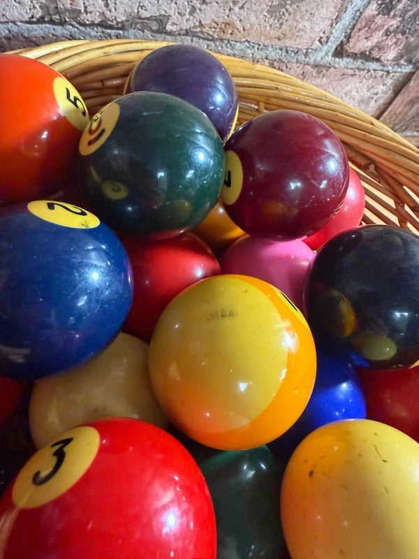 Bundle of Vintage Pool/Snooker Balls