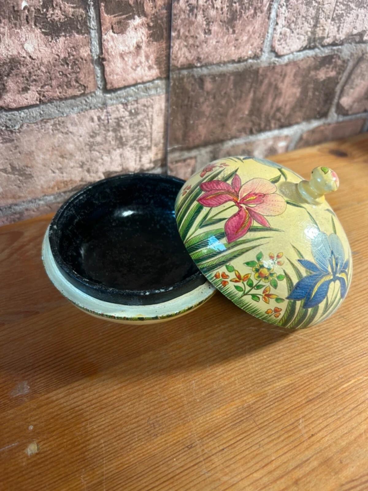 Vintage Kashmir Hand Crafted Papier Mache Box