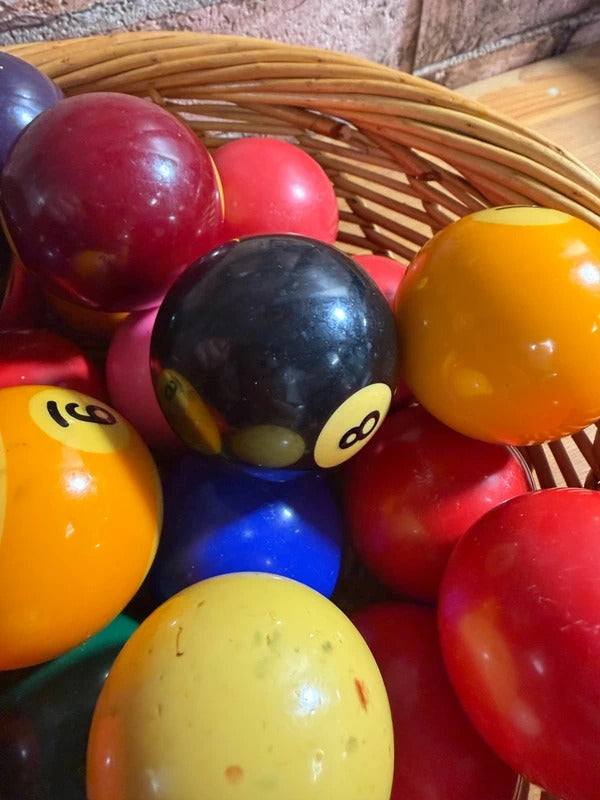 Bundle of Vintage Pool/Snooker Balls