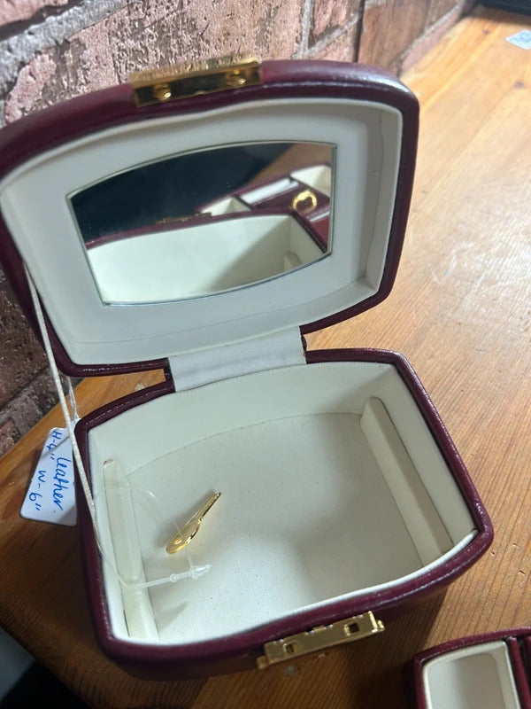 Dulwich Designs Vintage Leather Jewellery Box