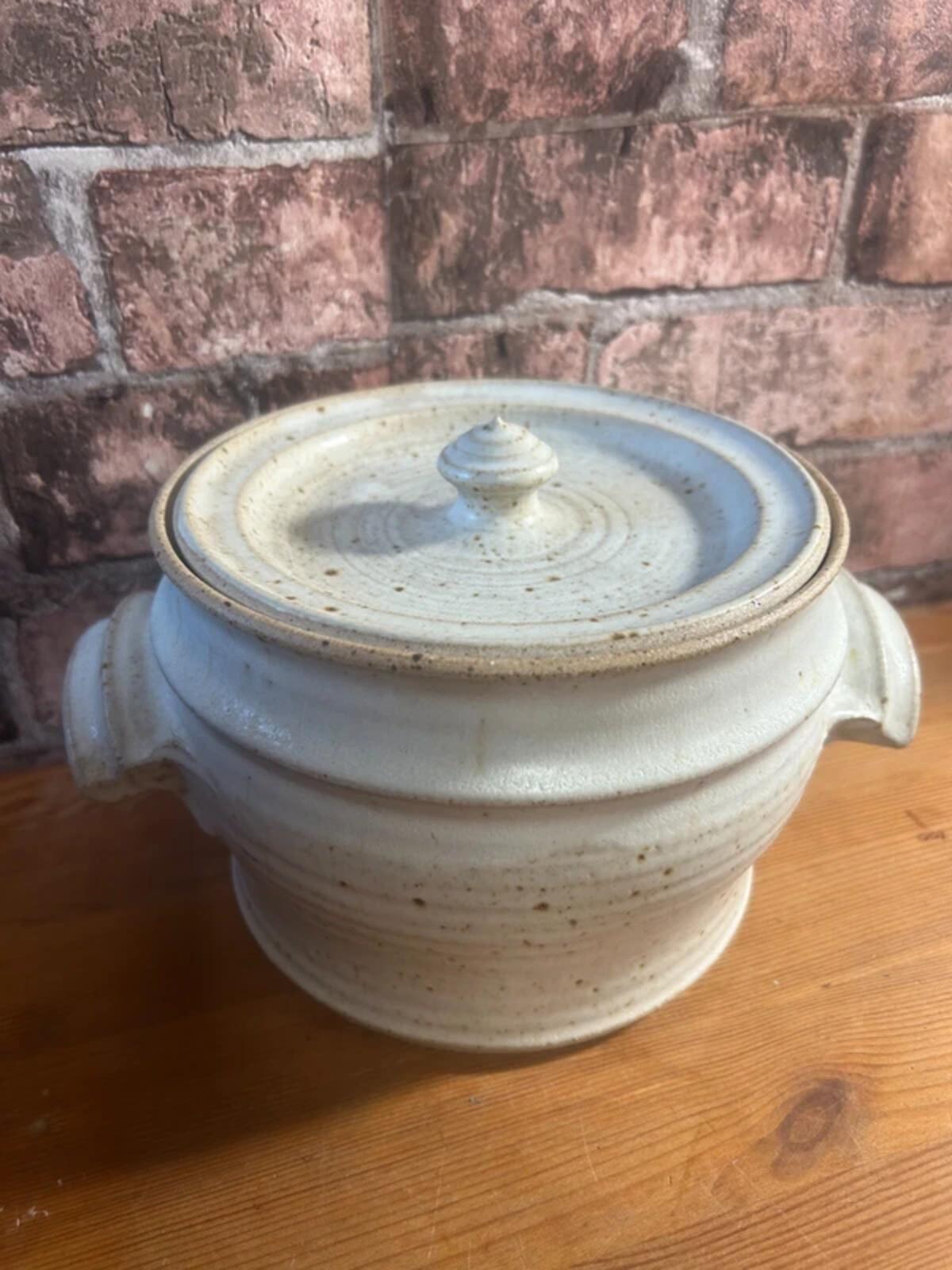 Stoneware Cream Casserole/Serving Dish with Lid