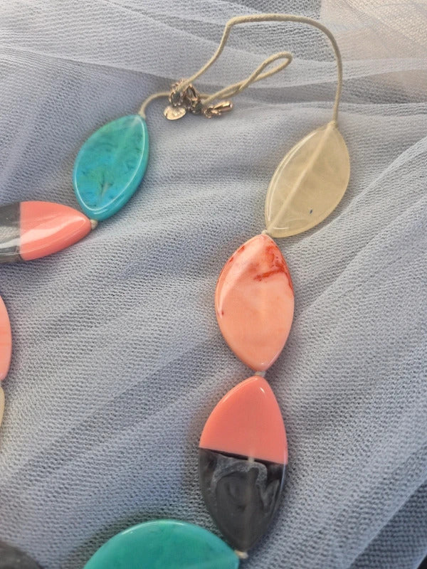 Oval beads necklace