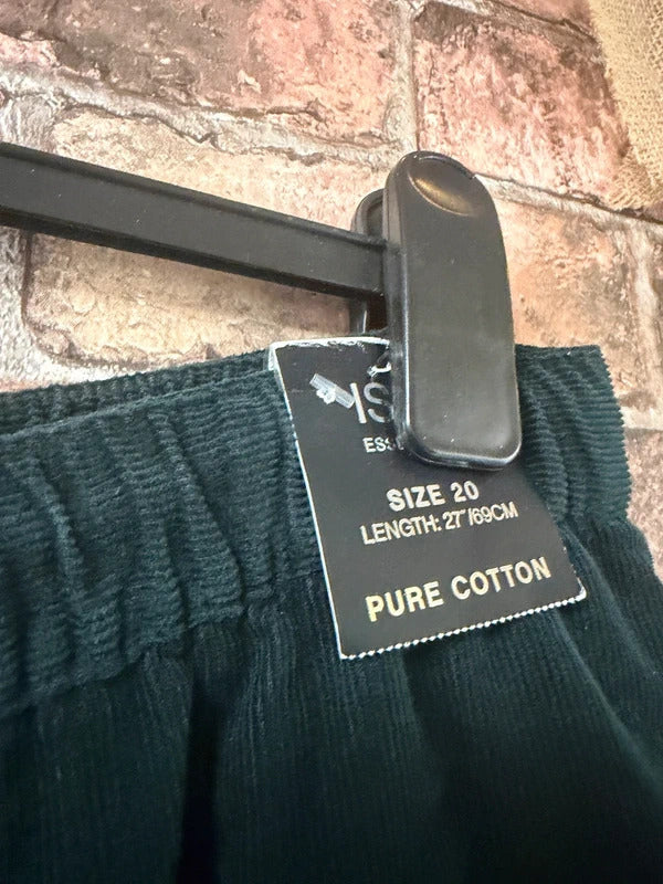 Isle Essentials Dark Green Corduroys - Size 20