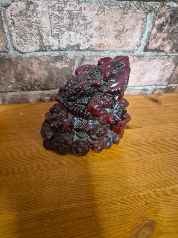 Feng Shui money frog