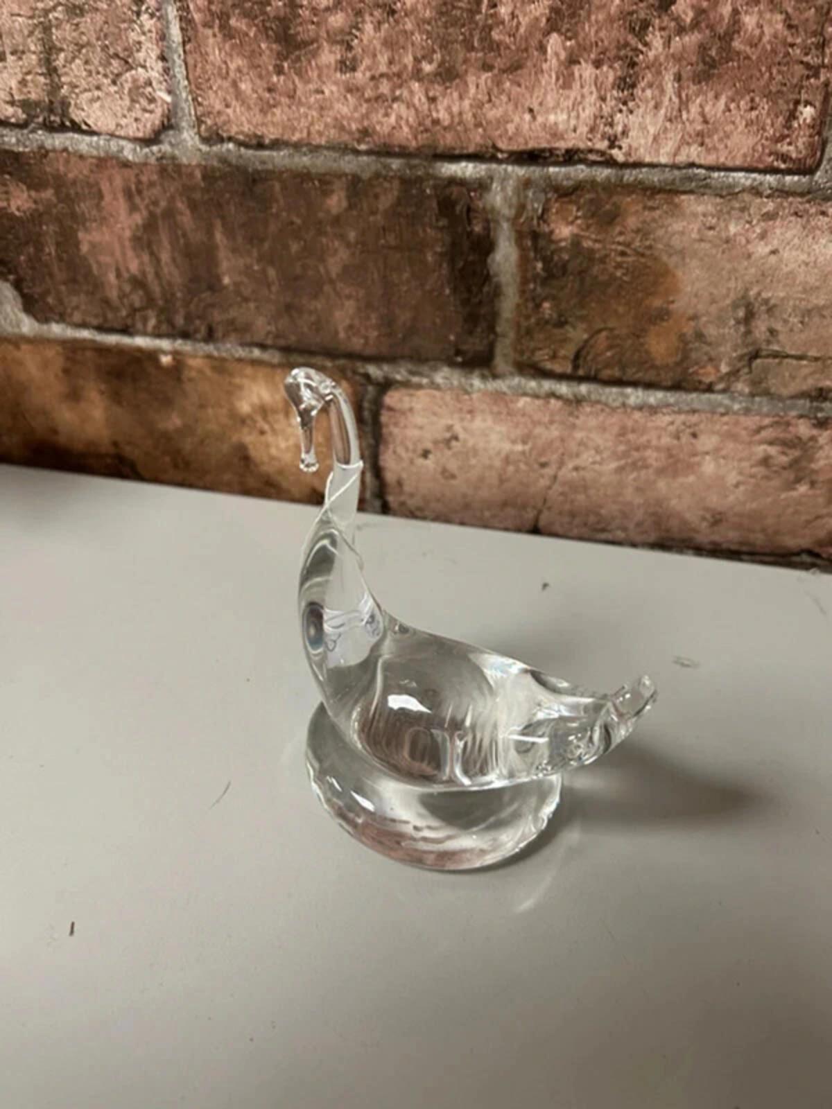 Glass Swan Figurine