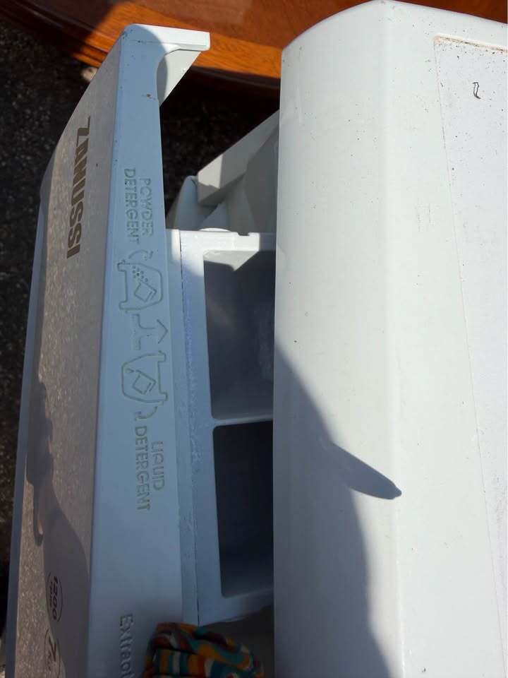 Zanussi Lindo 100 Washing Machine