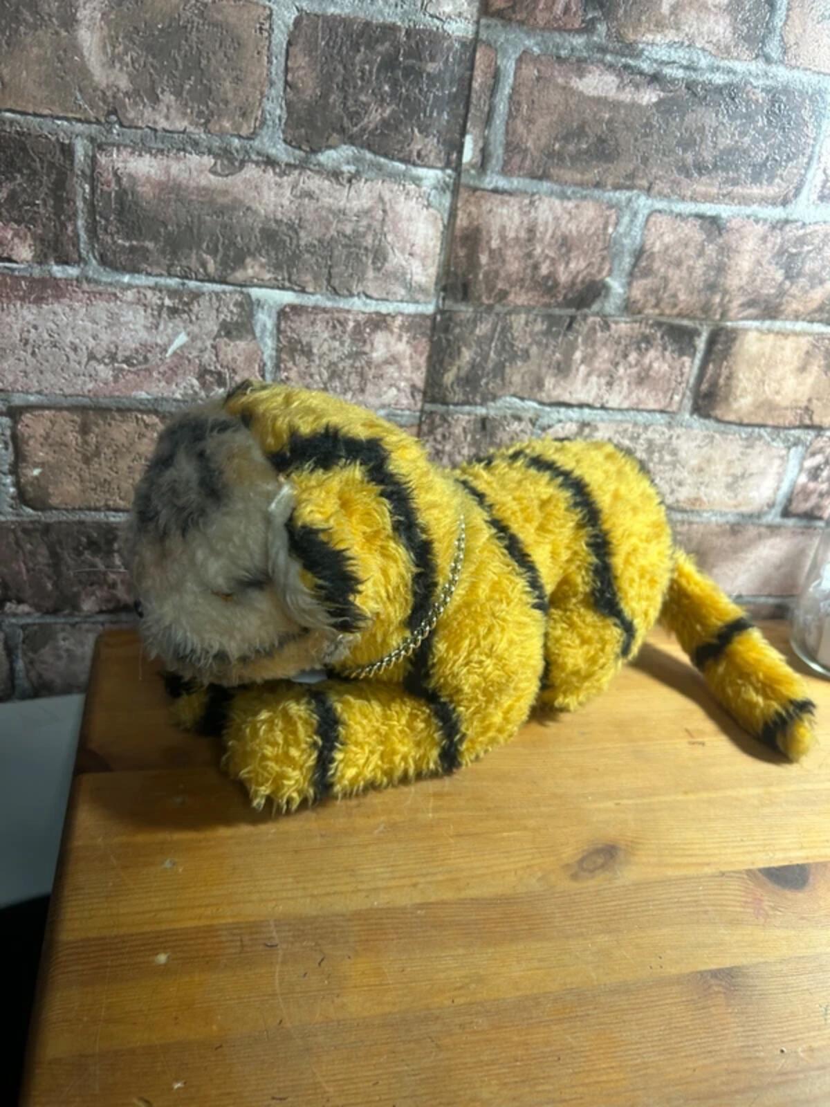Vintage Tiger Bear