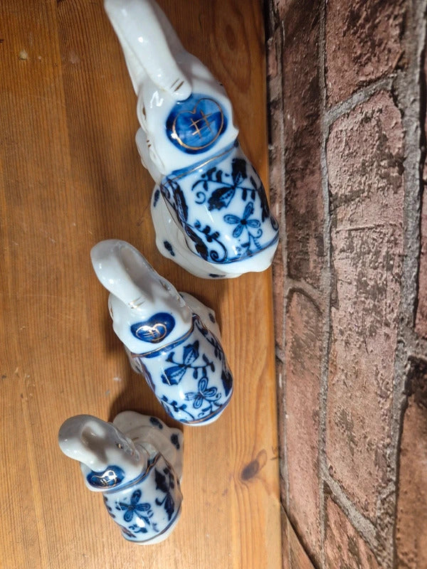 Set of 3 blue and white elephants