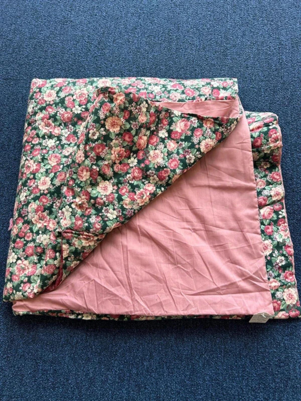Large Floral Vintage Blanket with Pocket