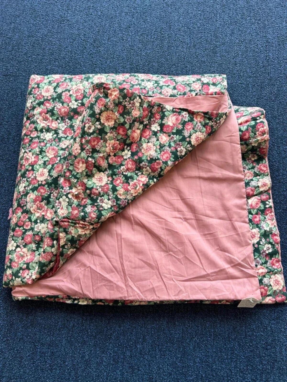 Large Floral Vintage Blanket with Pocket