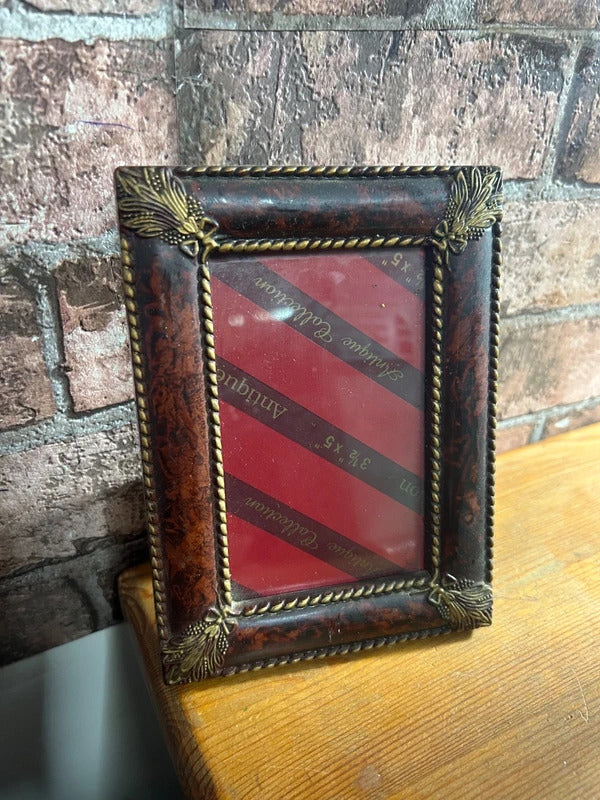 Antique Theme Photo Frame