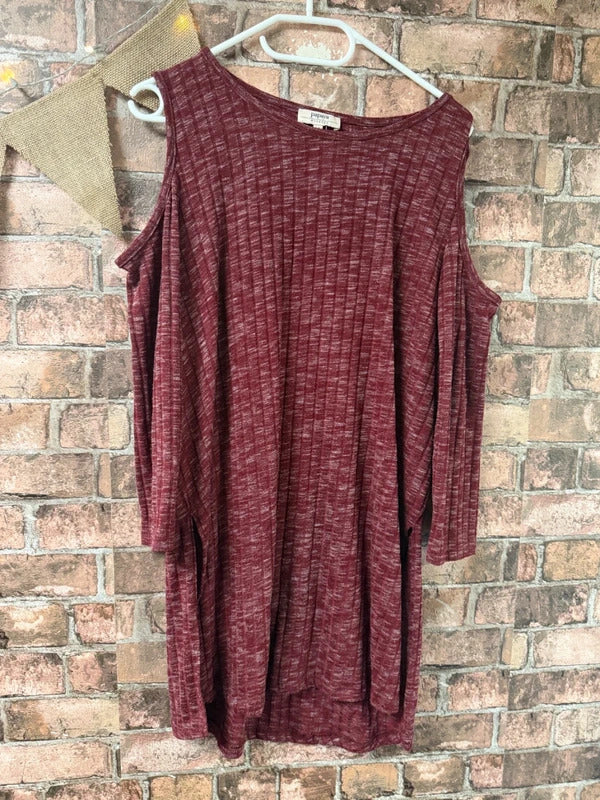 Papaya burgundy knit top - size 14