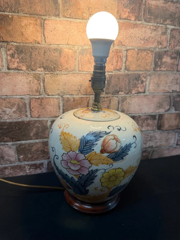 Chinese Ceramic Crackle Glaze Lamp