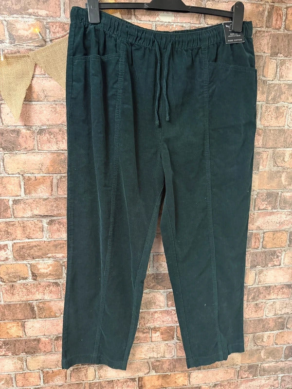 Isle Essentials Dark Green Corduroys - Size 20