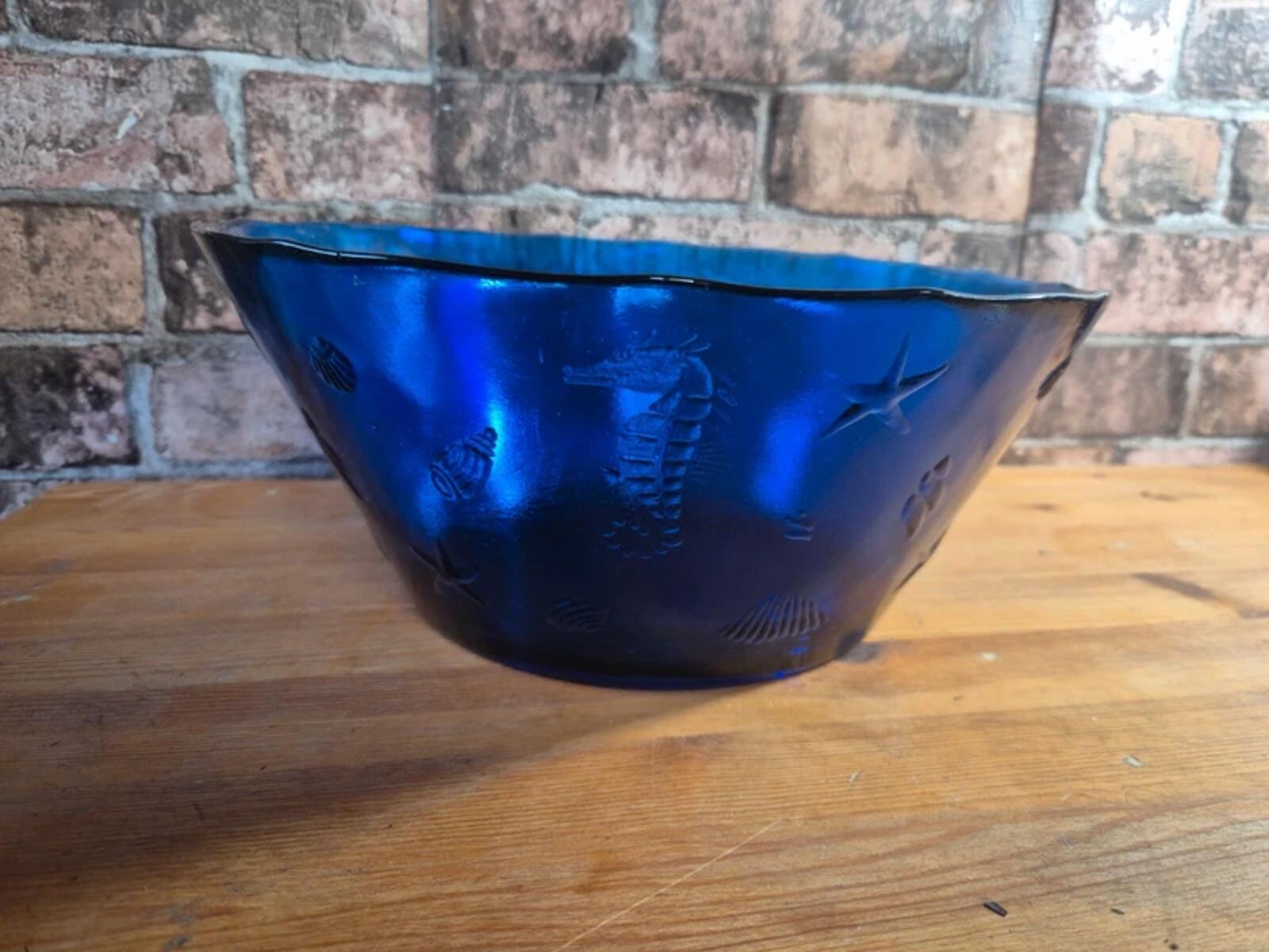 Cobalt blue shells/seahorse bowl