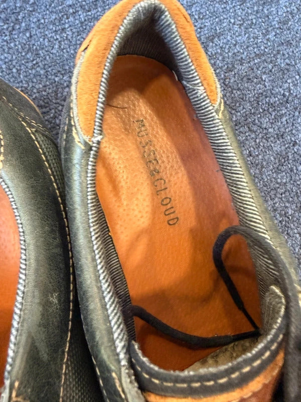 Musse & Cloud Navy Shoes - Size 10