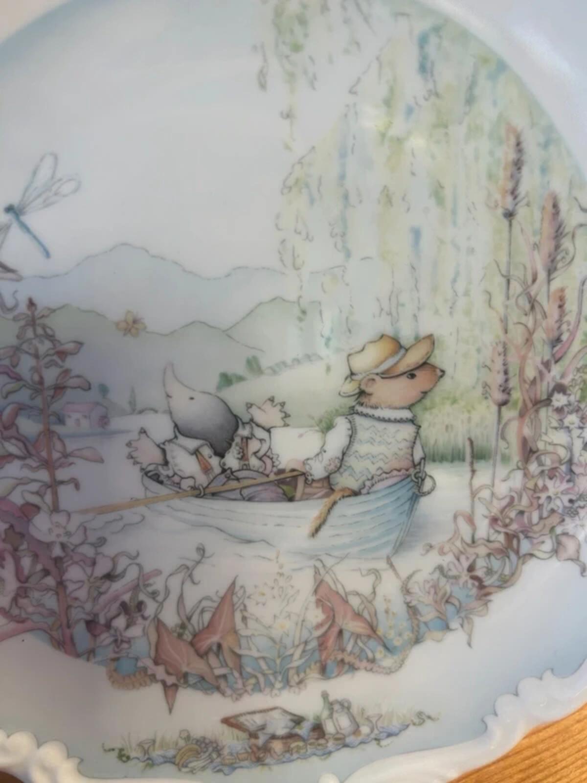 Royal Doulton Wind in The Willow Collectible Plate